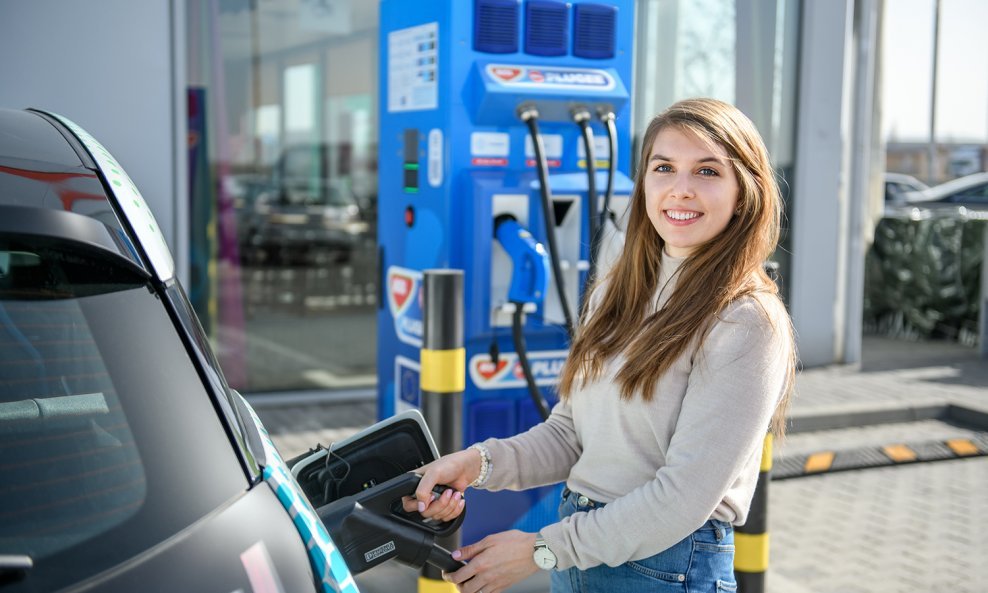 MOL Plugee - aplikacija za novo iskustvo punjenja električnih vozila odsada dostupna i u Hrvatskoj na Tifonu