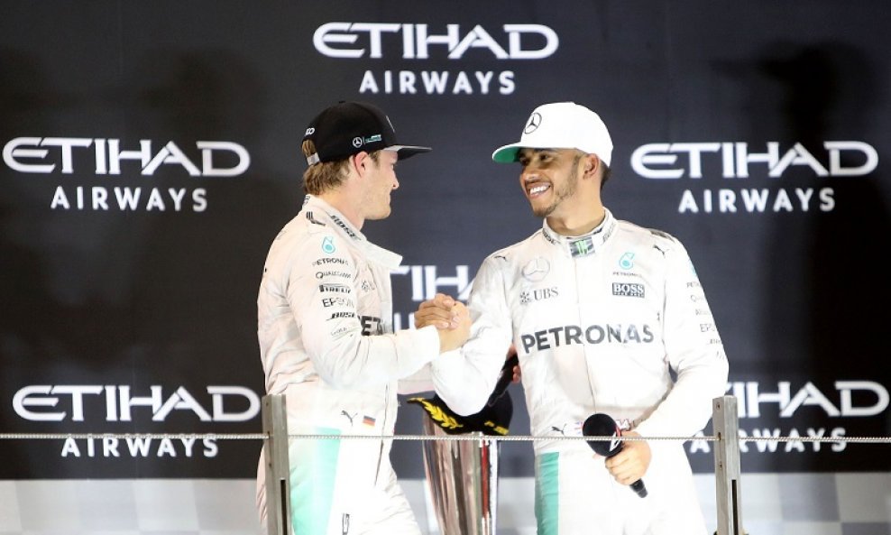 Nico Rosberg (l) i Lewis Hamilton