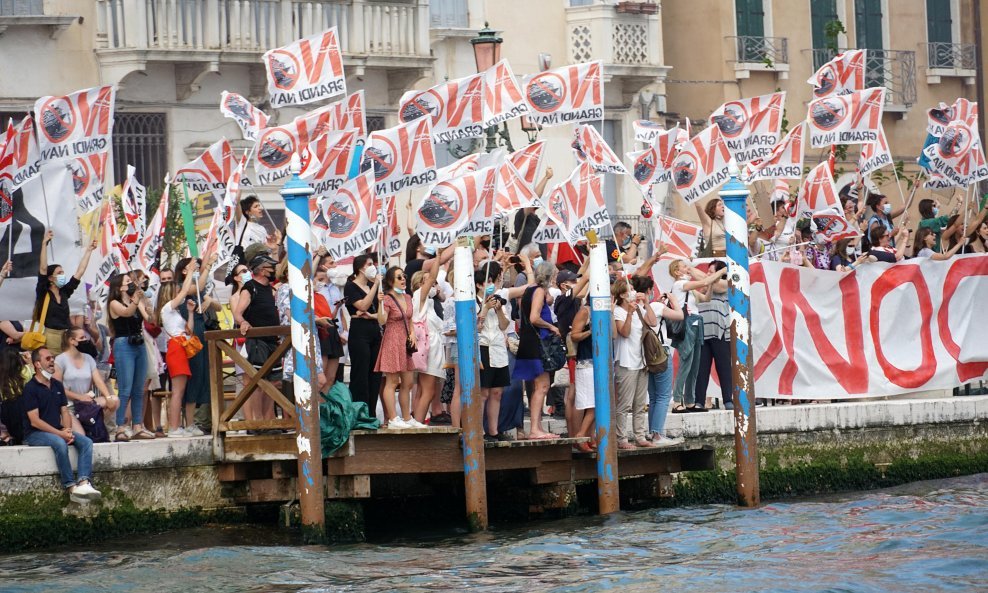 Prosvjed protiv ulaska velikih kruzera u Veneciju