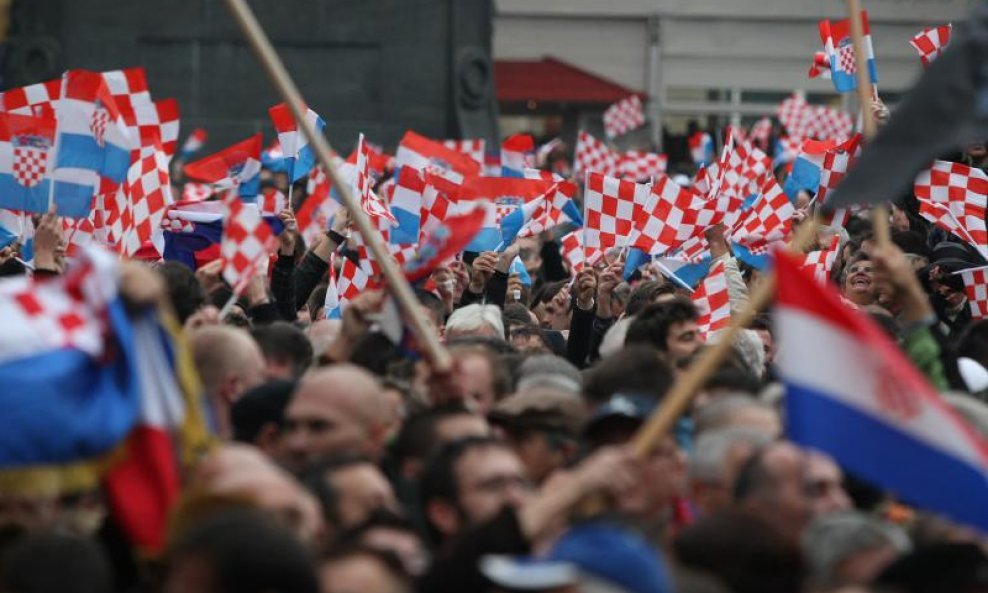 Doček generala na Trgu bana Jelačića (11)