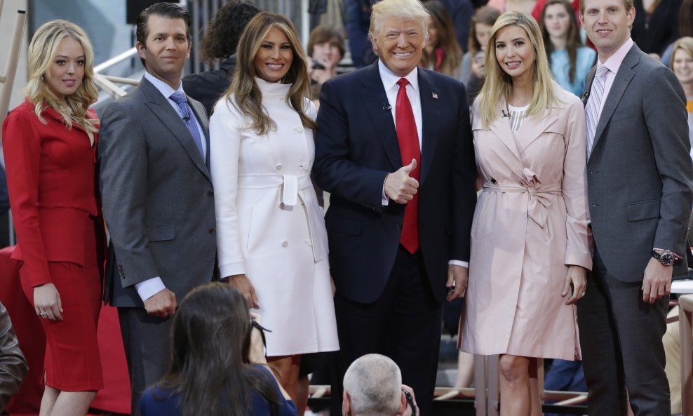 Obitelj Trump: Tiffany, Donald Jr., Melania, Donald, Ivanka i Eric