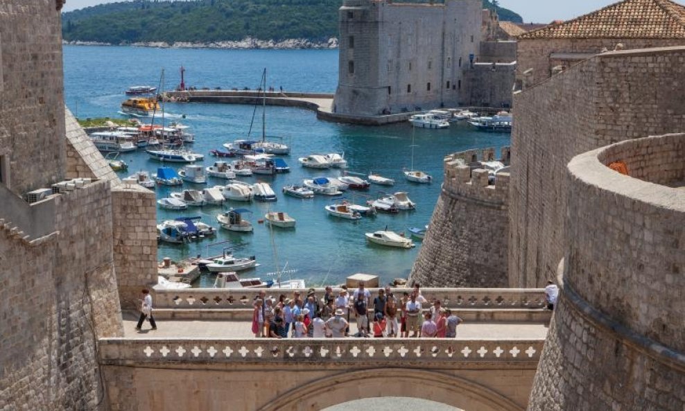 turisti u dubrovniku