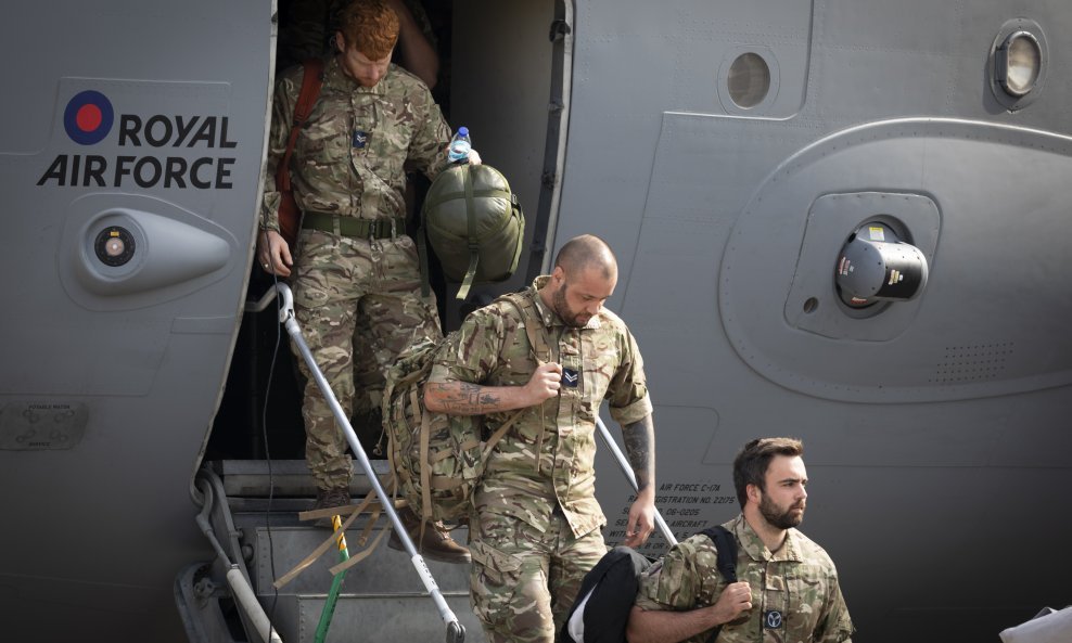 Britanski vojnici iz Afganistana se vratili u Veliku Britaniju