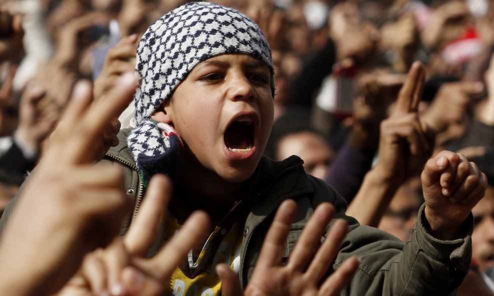 Egipat dijete prosvjed kairo