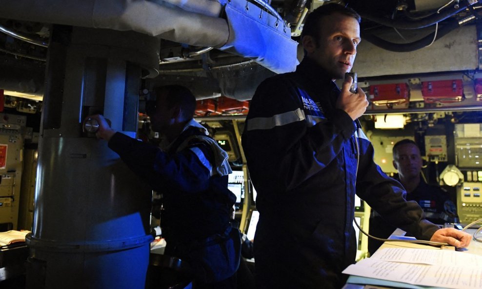 Emmanuel Macron u podmornici