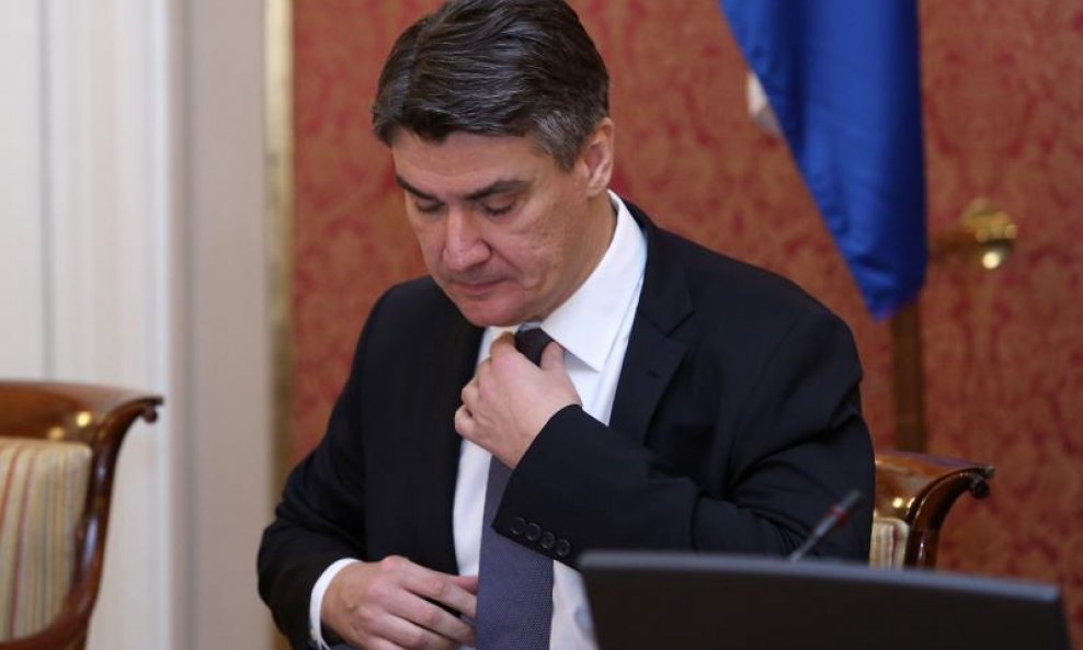 Zoran Milanović kravata ga steže