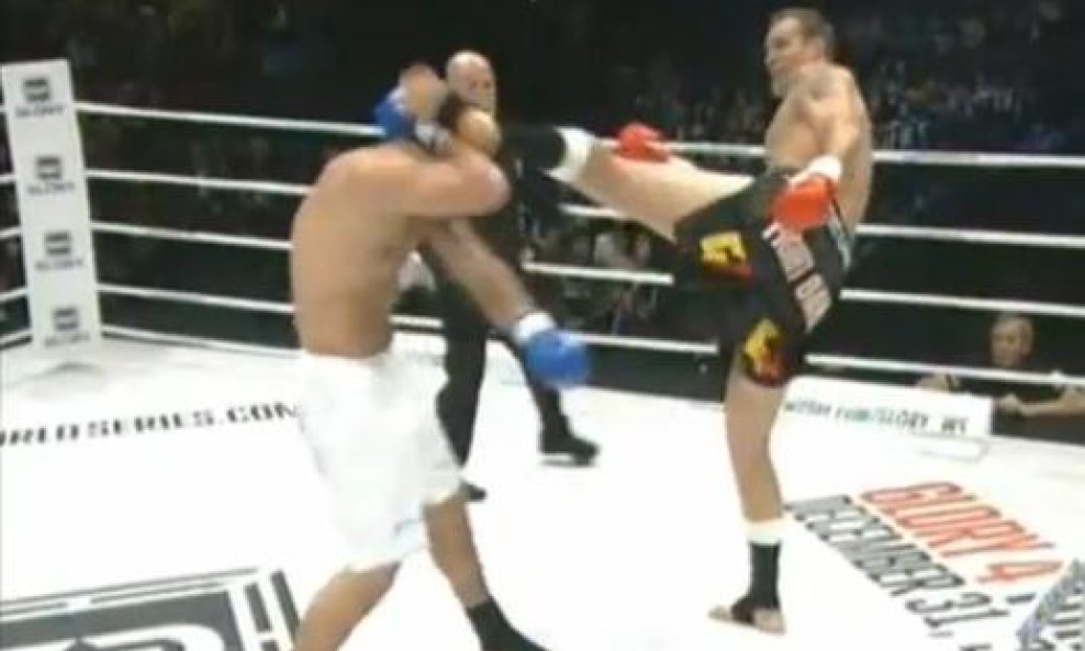 Semmy Schilt protiv Ghite