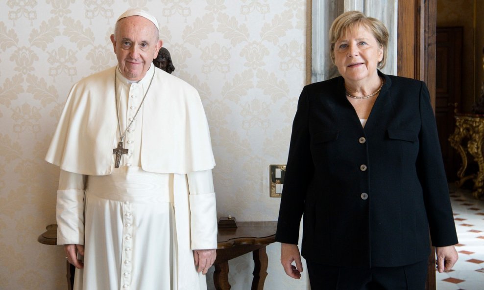 Papa Franjo, Angela Merkel