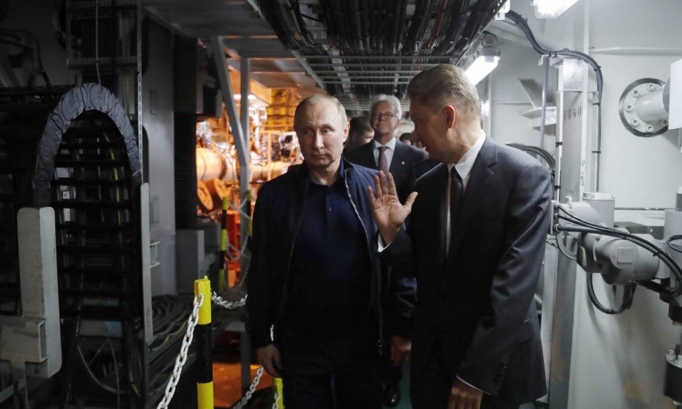 Vladimir Putin i šef Gazproma Aleksej Miller