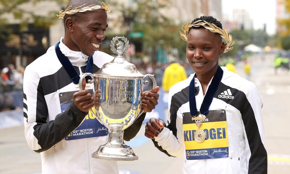 Benson Kipruto i Diana Kipyogei