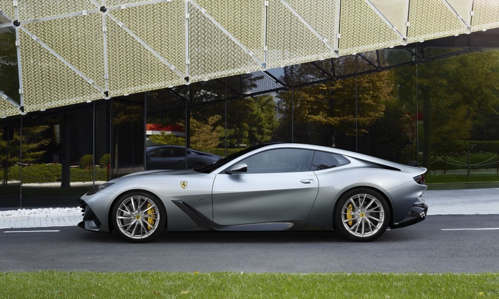 Ferrari BR20 je dvosjed V12 coupé razvijen na platformi modela Ferrari GTC4Lusso