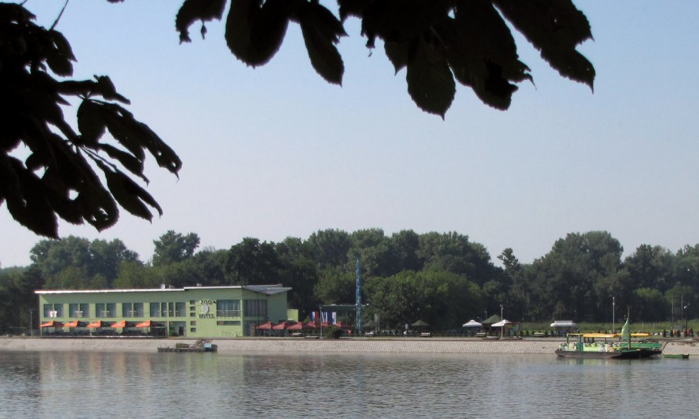 Zoo hotel