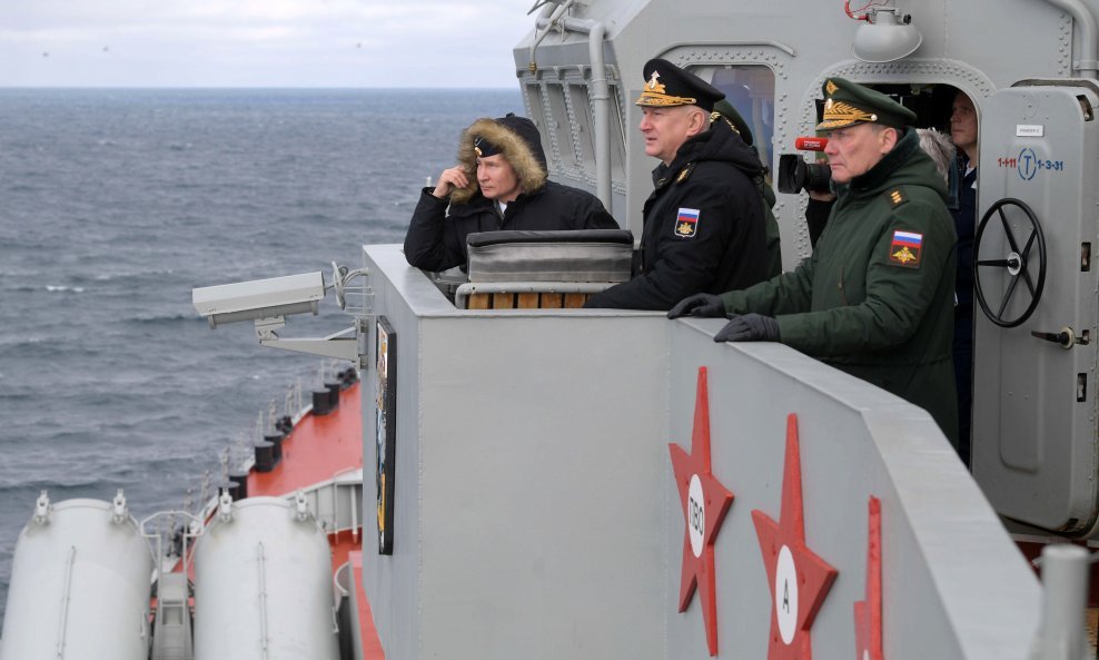 Vladimir Putin na Crnom moru / Arhivska fotografija