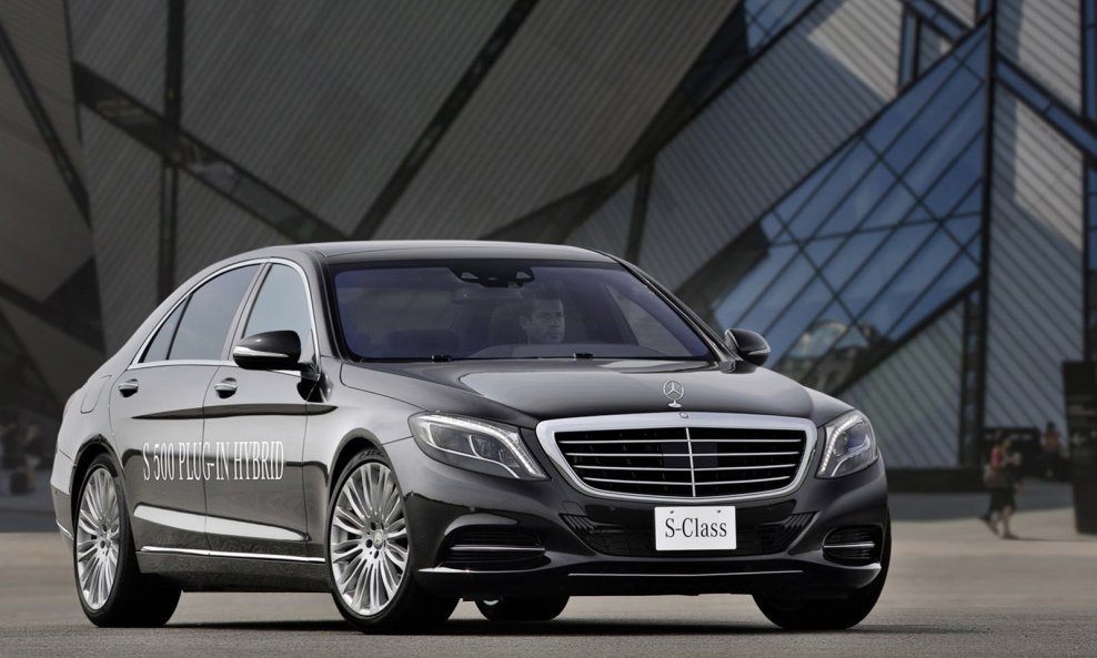 Mercedes-S500-Plug-In-Hybrid-1[2]