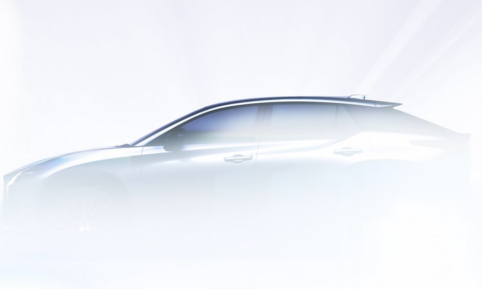 Najavne fotografije potpuno novog Lexusa RZ