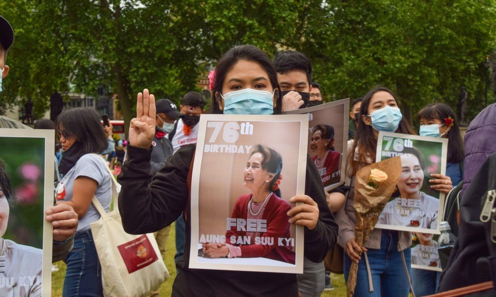 Aung San Suu Kyi