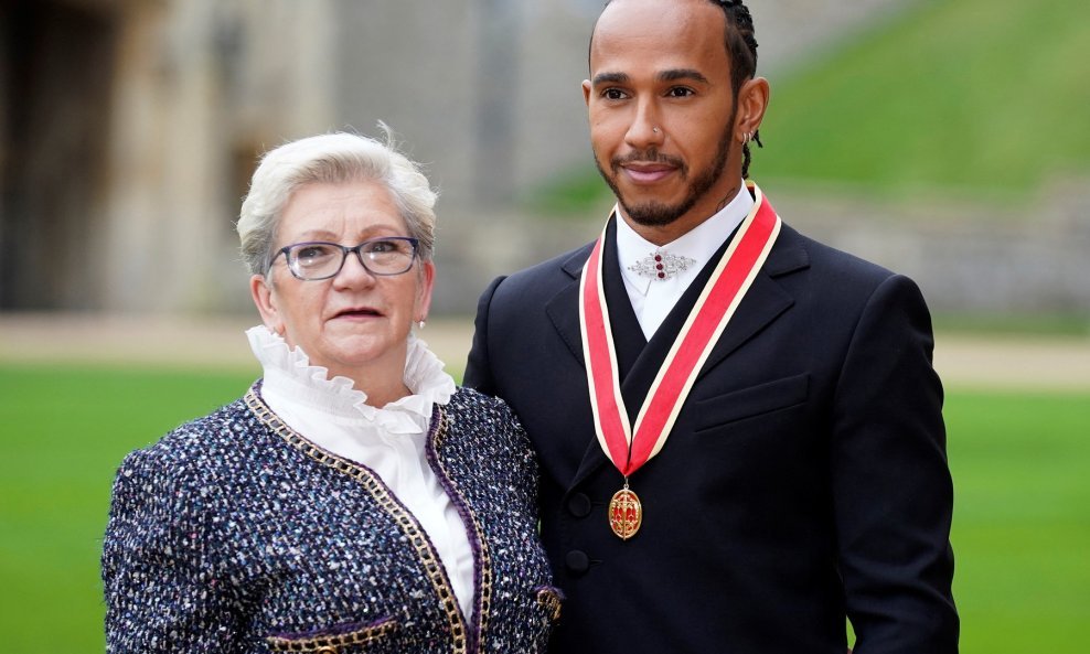 Majka Carmen Lockhart i Lewis Hamilton