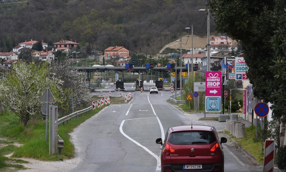 Granični prijelaz Kaštel-Dragonja