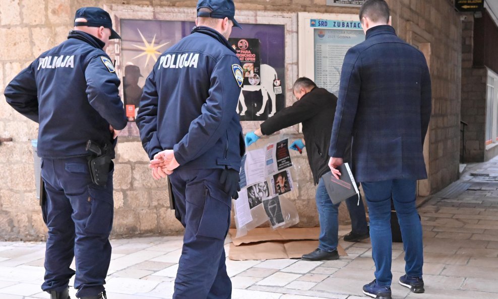 Policija na očevidu na Kalelargi u Zadru