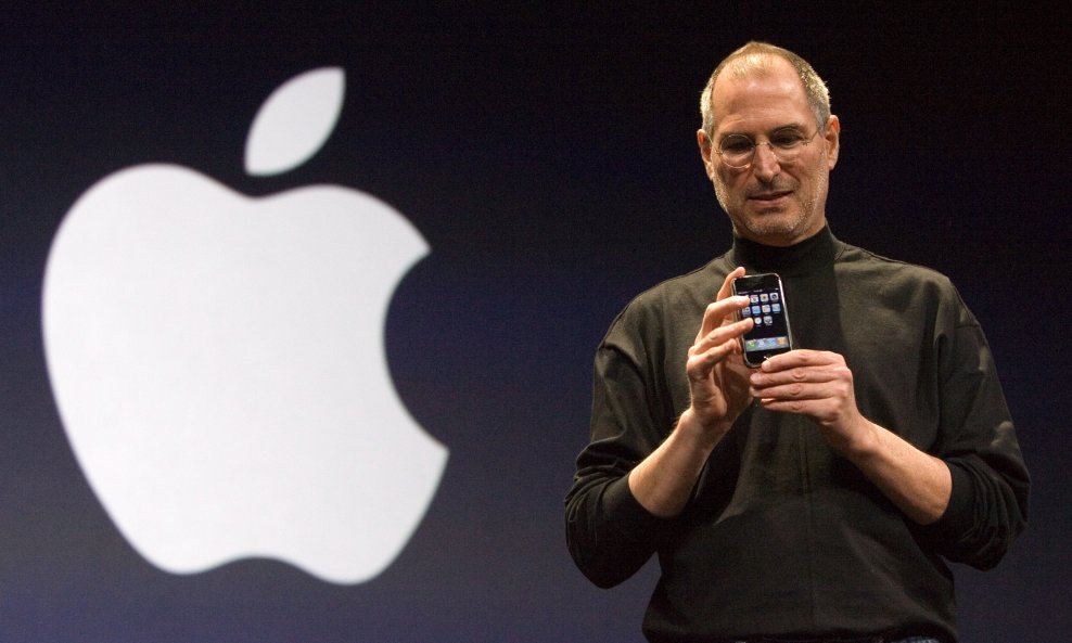 Steve Jobs na predstavljanju prvog iPhonea 2007.