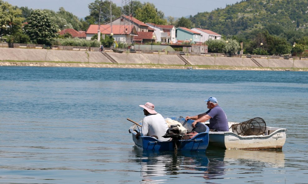 Neretva u Metkoviću