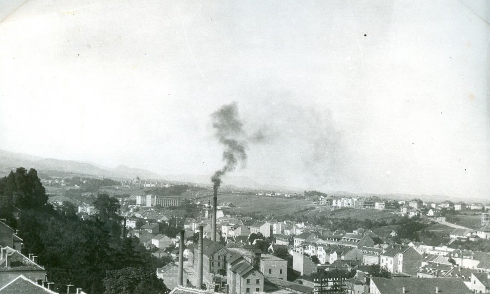 09 Kožara u Medvedgradskog ulici (danas Gliptoteka HAZU), pogled iz Gornjega grada