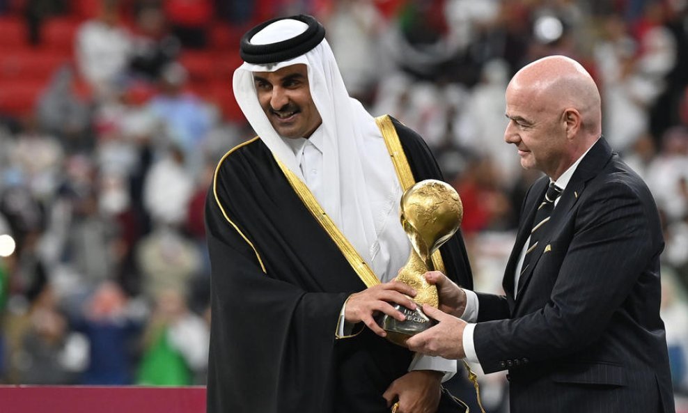 Gianni Infantino i katarski Emir Sheikh Tamim bin Hamad al-Thani