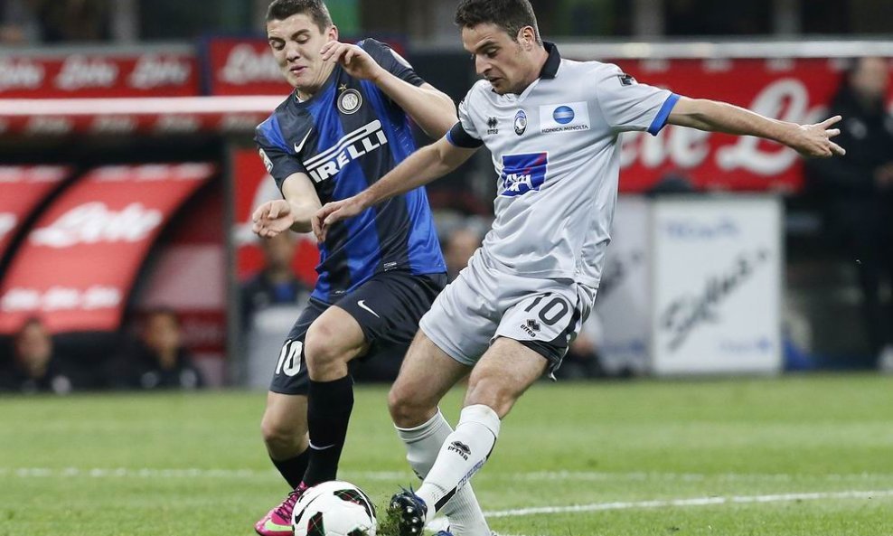 Mateo Kovačić (L) i Giacomo Bonaventura (Atalanta)