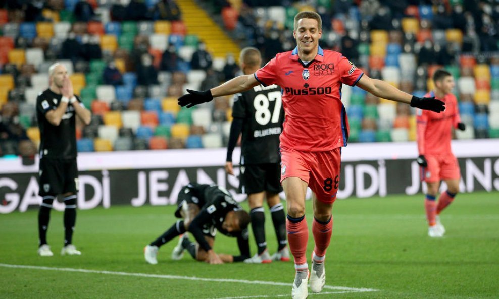 Mario Pašalić proslavlja svoj osmi gol u talijanskom prvenstvu ove sezone