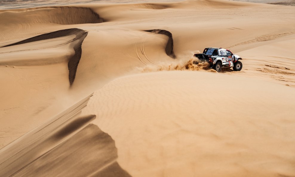Al-Attiyah s Toyotom GR DKR Hilux T1+ pobjednik relija Dakar 2022