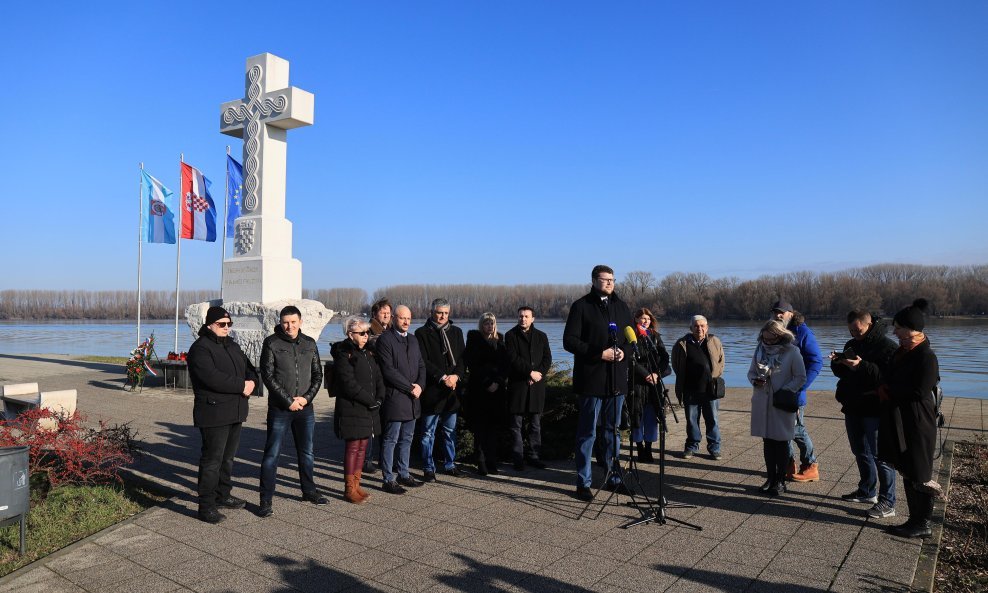 Peđa Grbin u Vukovaru