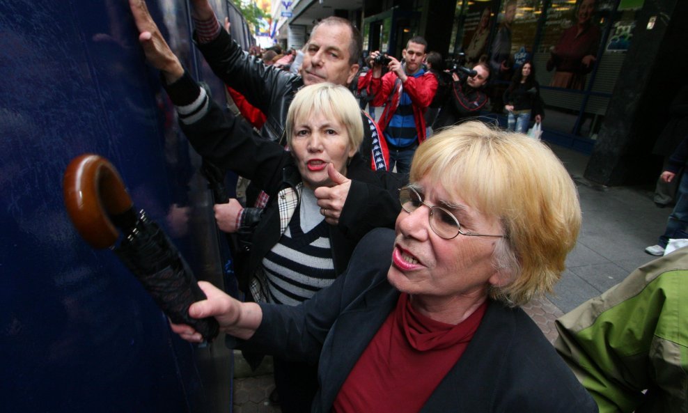 Ankica Lepej 2010. na prosvjedima protiv gradnje garaže u Varšavskoj