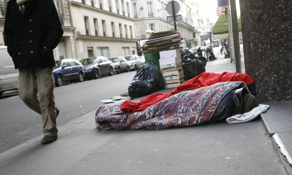 Beskućnici u Parizu / Ilustracija