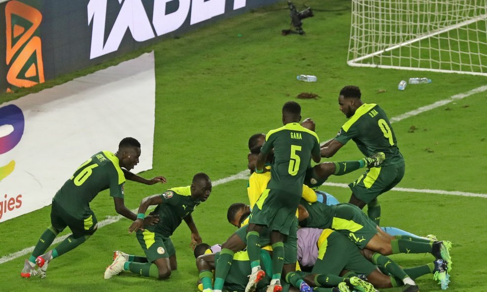 Senegal slavi povijesni naslov