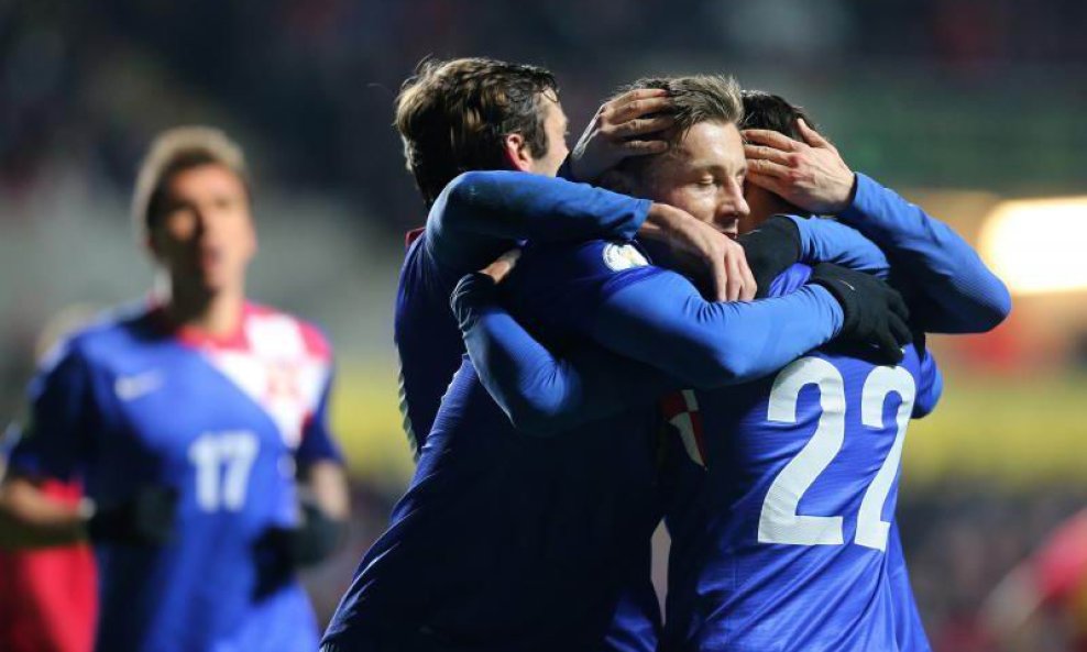 Wales - Hrvatska (slavlje hrvatskih igrača nakon Eduardova gola za 2-1)