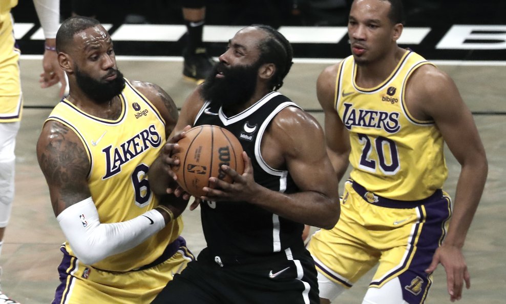 LeBron James i James Harden