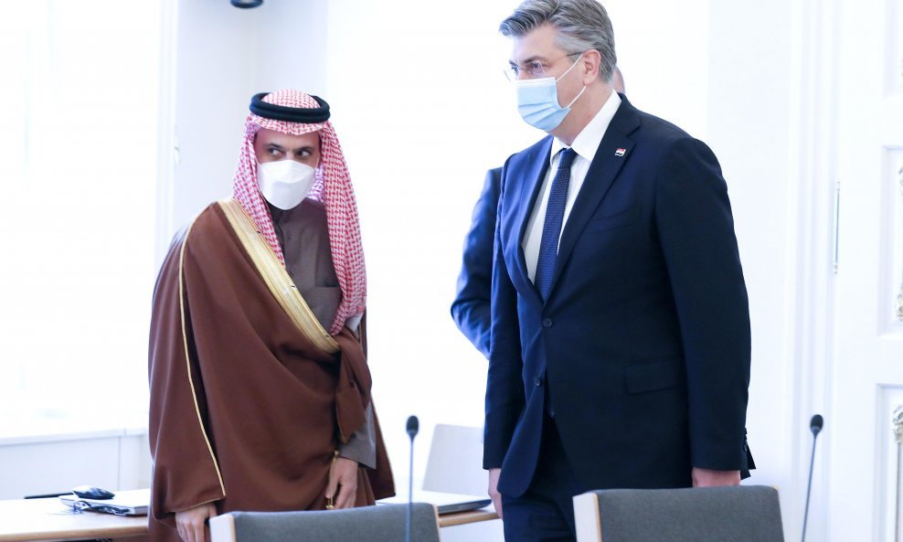 Andrej Plenković primio je u Banskim dvorima ministra vanjskih poslova Kraljevine Saudijske Arabije princa Faisala bin Farhan Al Sauda koji boravi u službenom posjetu Republici Hrvatskoj