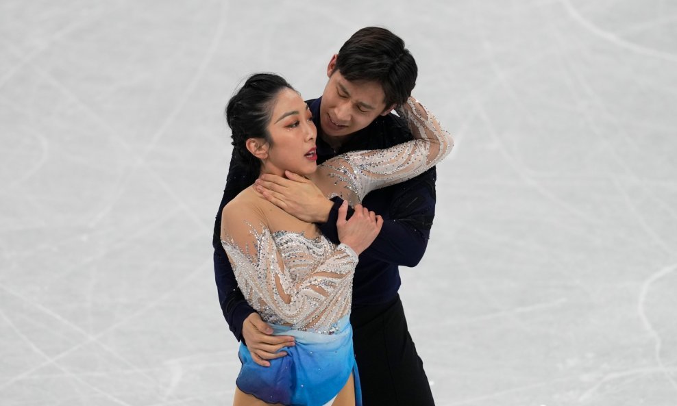 Wenjing Sui i Cong Han