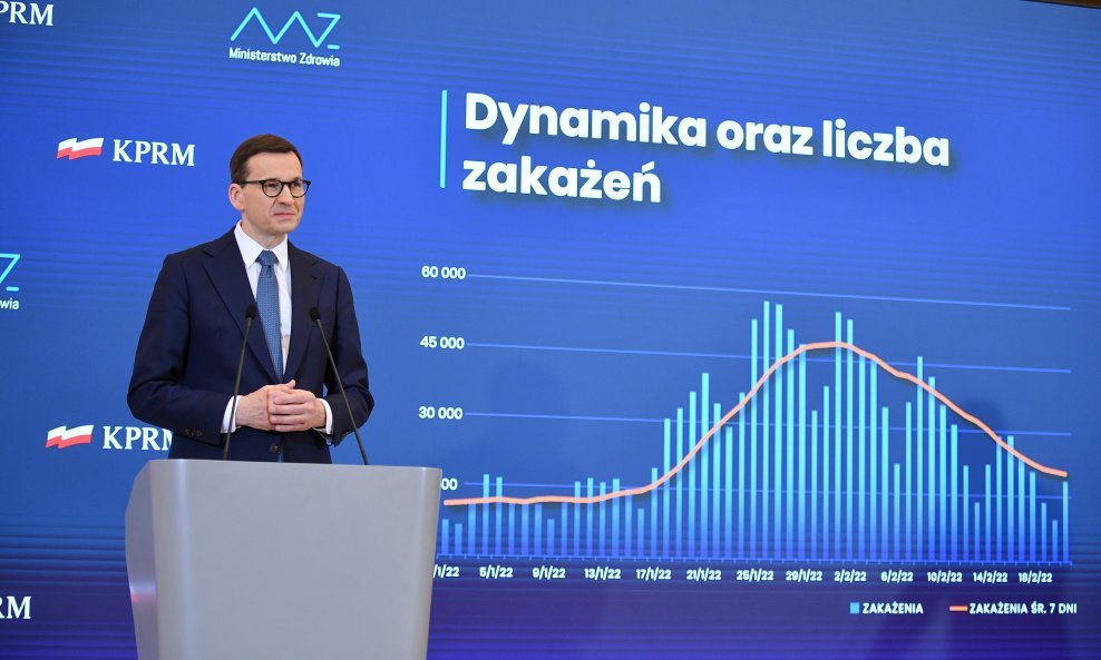 Mateusz Morawiecki, poljski premijer na konferenciji za novinare u Varšavi