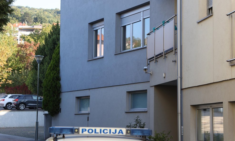 Policija