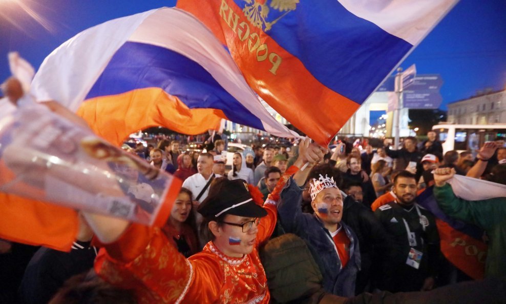 Ruski navijači u Sankt Peterburgu tijekom Svjetskog prvenstva 2018.