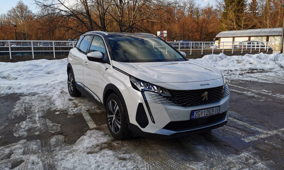 Peugeot 3008 Hybrid 225 e-EAT8 Road Trip