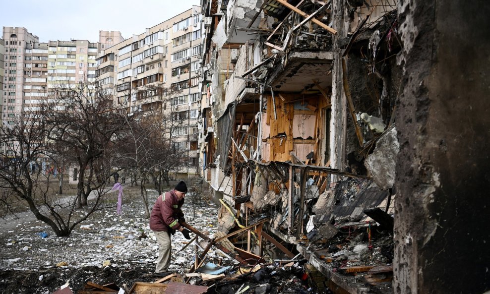 Kijev, Ukrajina, posljedice granatiranja