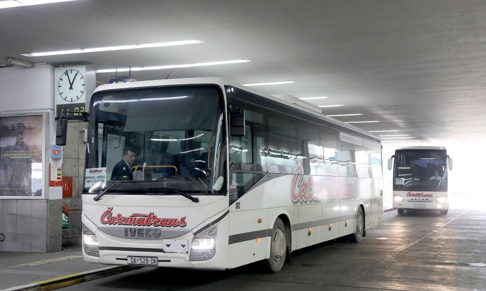 Autobusni kolodvor