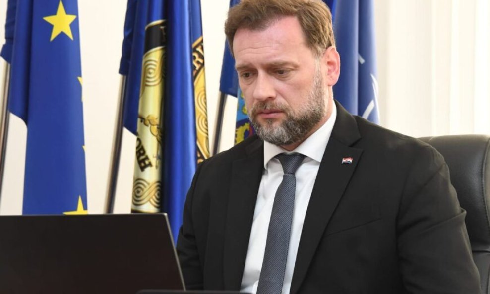 Mario Banožić