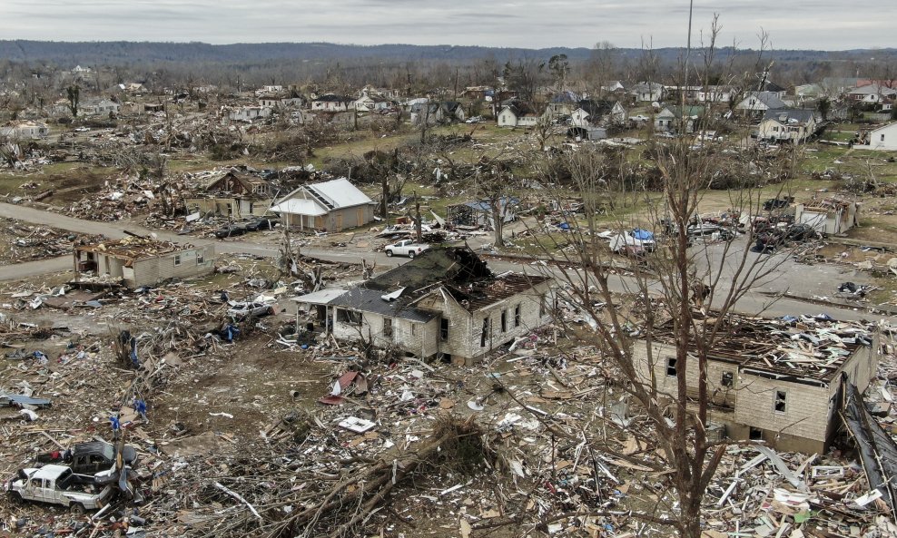 Posljedice tornada koji je u prosincu pogodio još jednu državu u srednjem dijelu SAD-a, Kentucky
