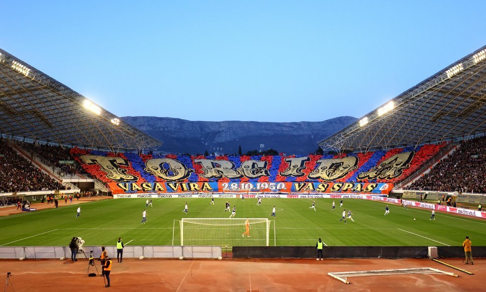 Veličanstveni dekor punog Poljuda tijekom utakmice 27. kola HT Prve lige Hajduk - Dinamo