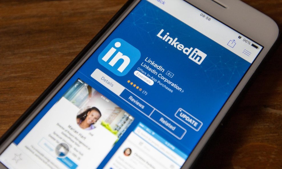 linkedin aplikacija pametni telefon smartphone