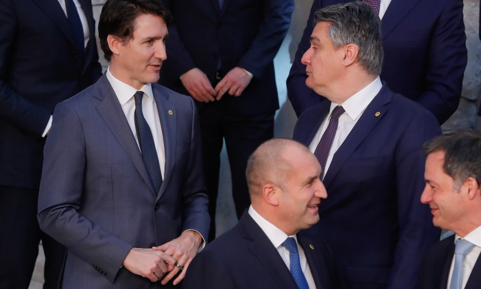 Kanadski premijer Justin Trudeau i hrvatski predsjednik Zoran Milanović na samitu NATO-a u Bruxellesu