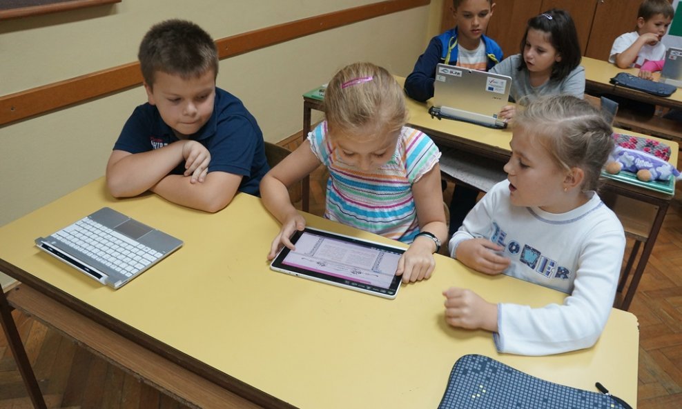 djeca tablet računala